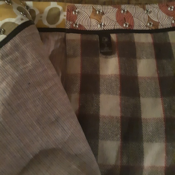 🌺REVERSIBLE TWEED Skirt - Picture 4 of 8